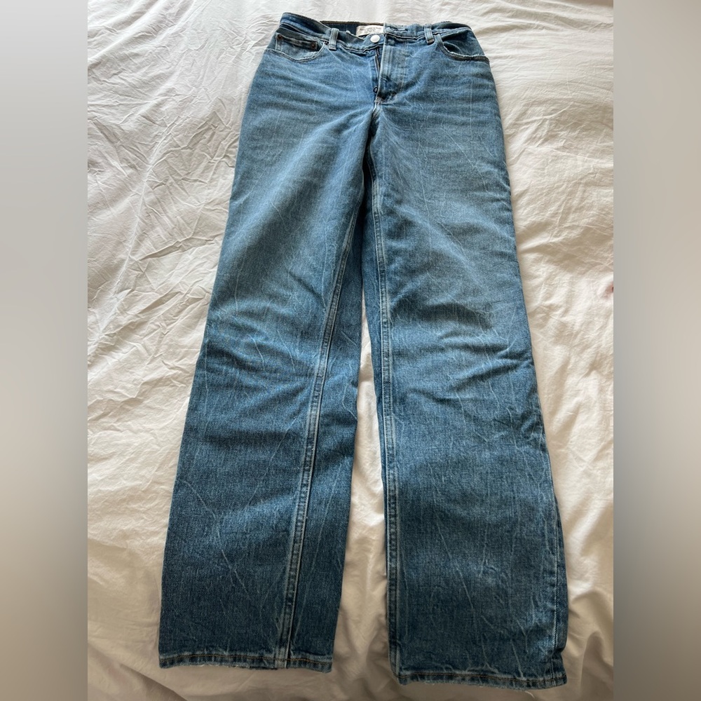 Abercrombie Curve Love 90s Ultra High Rise Straight Jeans